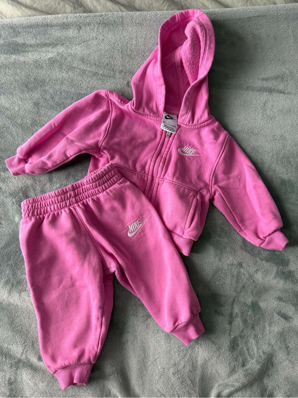 Nike Kids Pink Hoodie & Jogger Set 12months